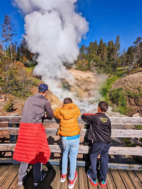 yellowstone family trip budget friendly.